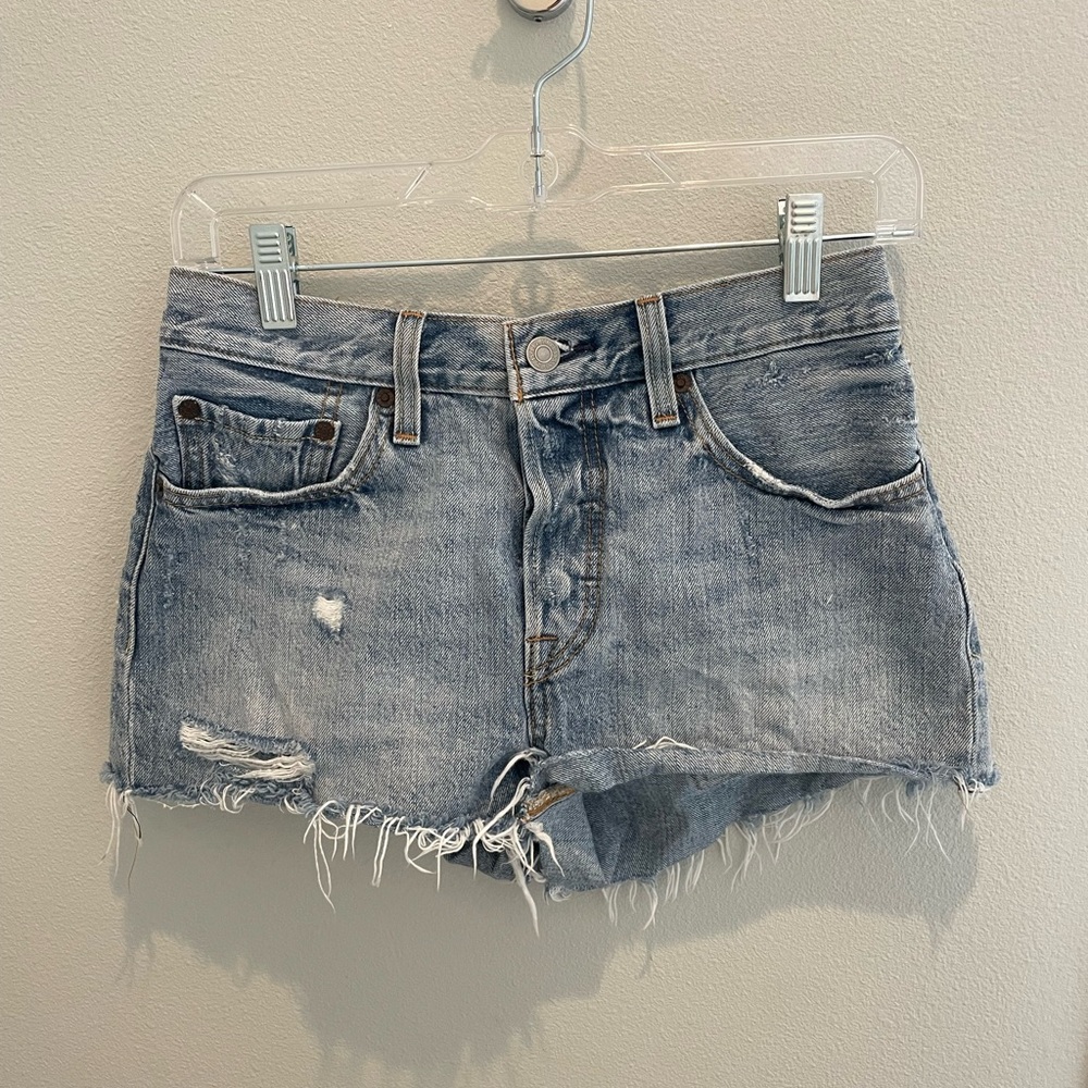 Levi 501 cutoff shorts